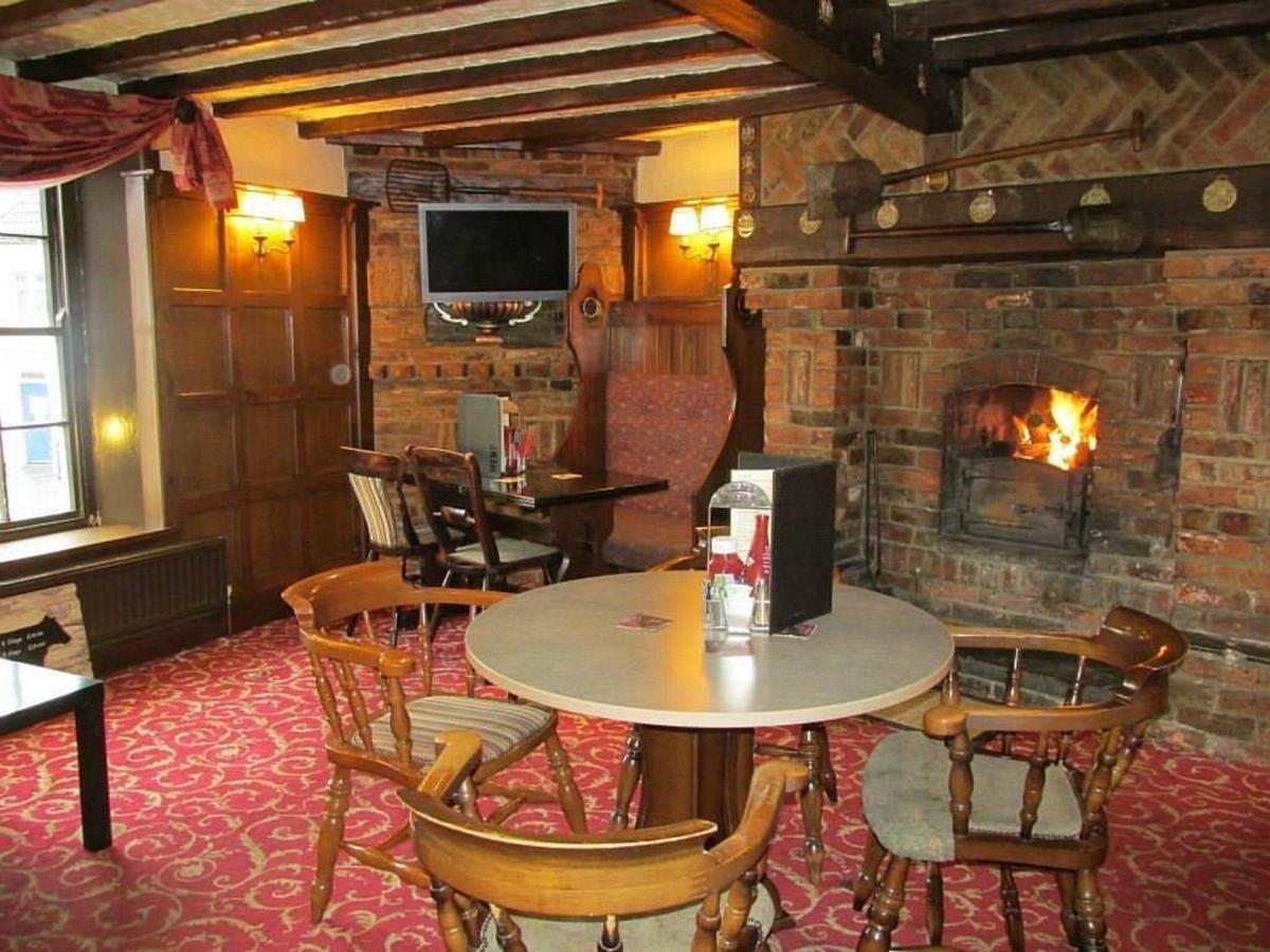Red Lion Coaching Inn Epworth Kültér fotó
