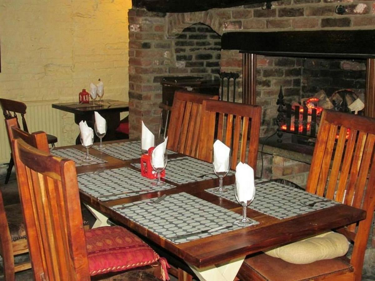 Red Lion Coaching Inn Epworth Kültér fotó